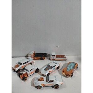 Hot Wheels 1:64 Die Cast 52 Anniversary Cars (VW Rollback Bel Air Corvette)